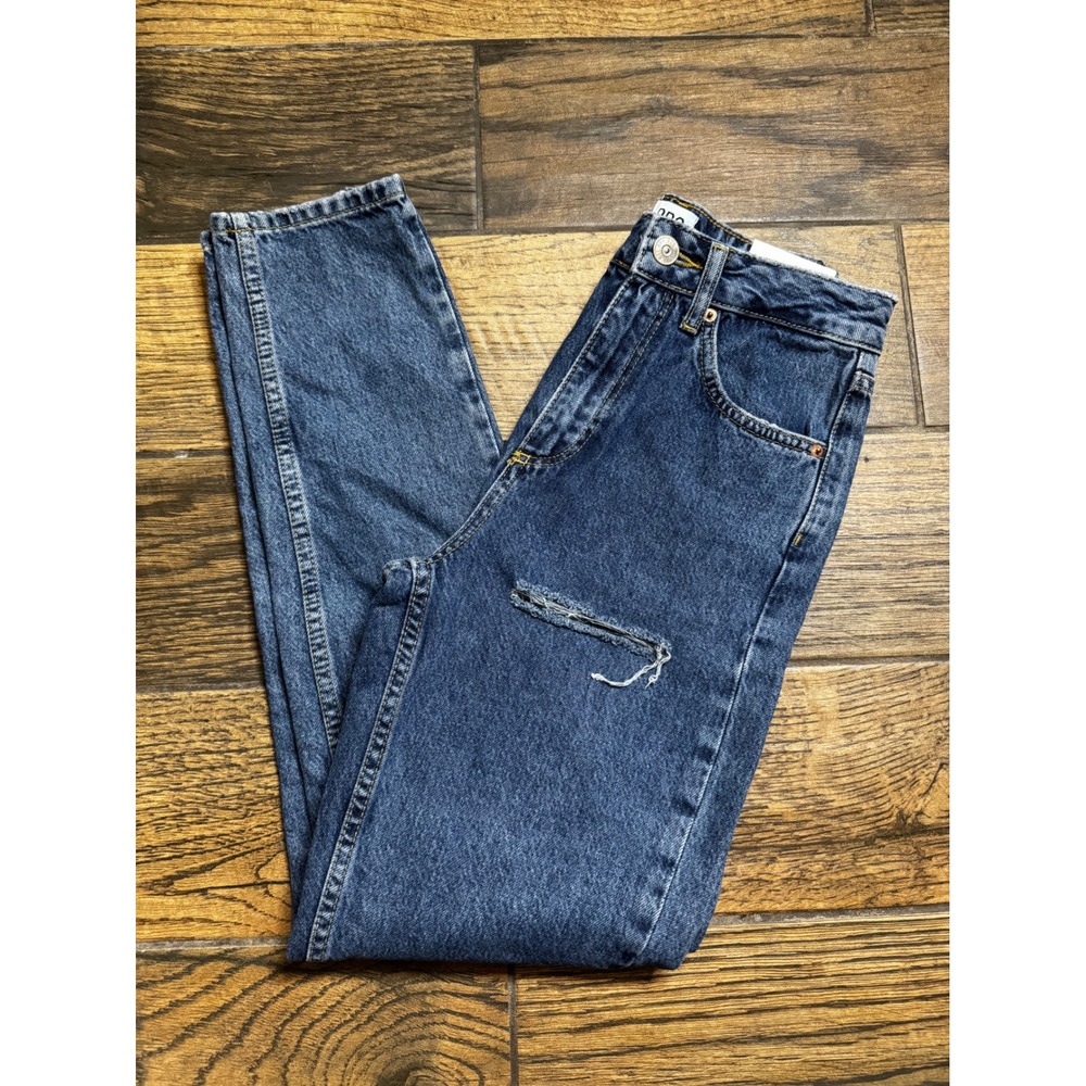 BDG Urban Outfitters Mom Jeans Distressed Blue Denim W25 L28 High Rise